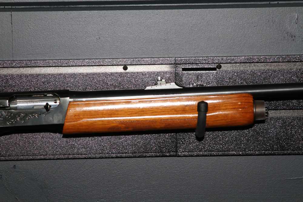 Remington Model 1100 12 GA – Engraved Receiver – Walnut – Deer/Slug Barrel -img-1