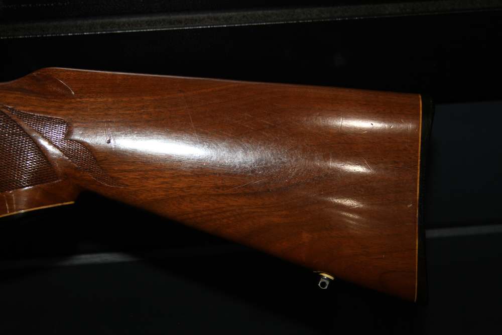 Remington Model 1100 12 GA – Engraved Receiver – Walnut – Deer/Slug Barrel -img-10