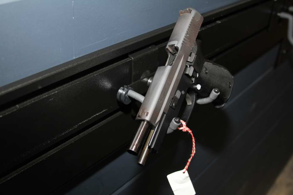 SIG Sauer P220-1 .45 ACP 1991 KB West German Matching Numbers Box Target-img-4