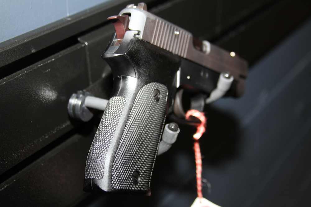SIG Sauer P220-1 .45 ACP 1991 KB West German Matching Numbers Box Target-img-17