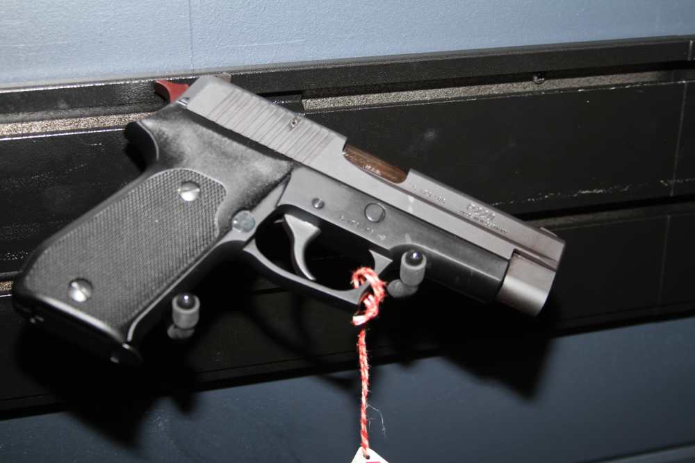 SIG Sauer P220-1 .45 ACP 1991 KB West German Matching Numbers Box Target-img-22