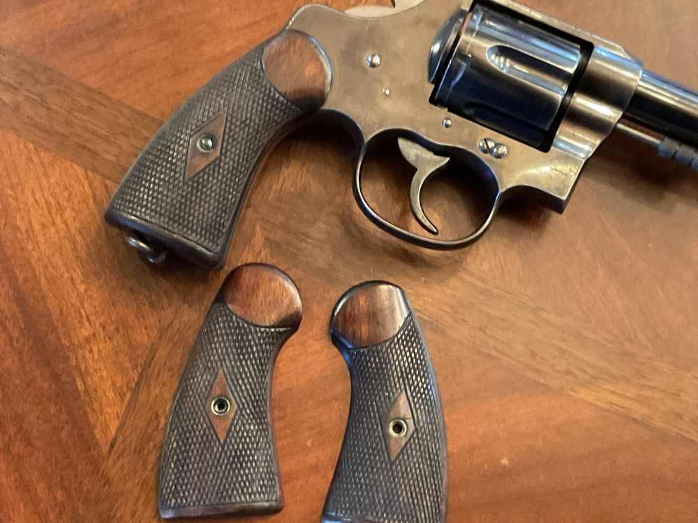 Colt USMC 1909 Revolver Grips.  Like New.  Ultra RARE-img-2