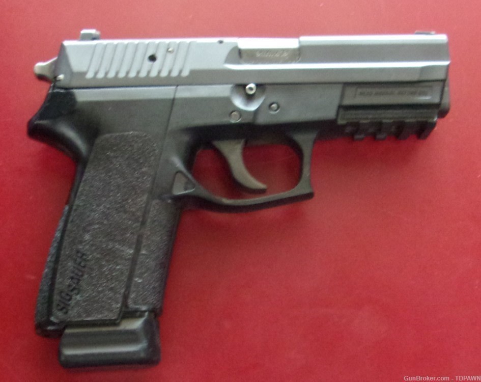 Sig Sauer Model SP2022 Pistol 9mm Semi-Auto 9x19 +Case, +Access.-img-3