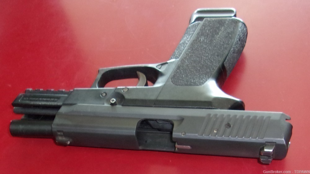 Sig Sauer Model SP2022 Pistol 9mm Semi-Auto 9x19 +Case, +Access.-img-5