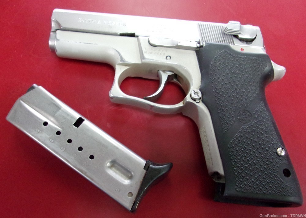 S&W Model 6906 2-Tone PISTOL 12 Rnd Mag 1990's 3.5inBBL Textured Hogue Grip-img-3