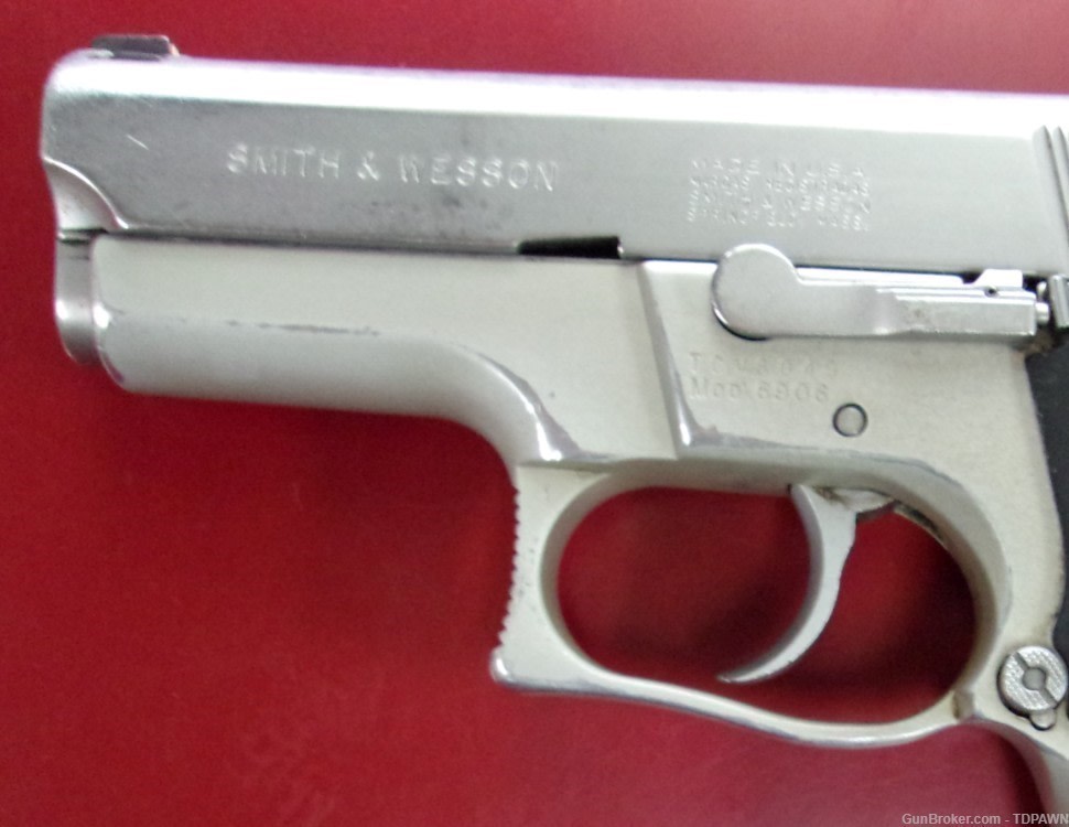 S&W Model 6906 2-Tone PISTOL 12 Rnd Mag 1990's 3.5inBBL Textured Hogue Grip-img-1