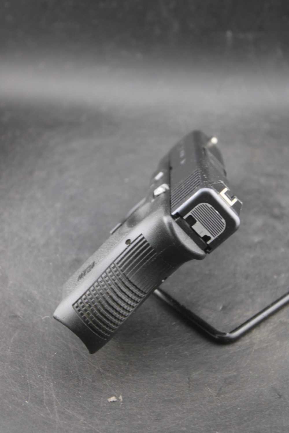 Glock 27 Gen 3 .40S&W Item P-245-img-9