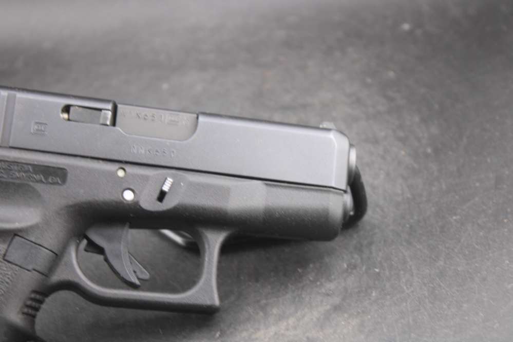 Glock 27 Gen 3 .40S&W Item P-245-img-2