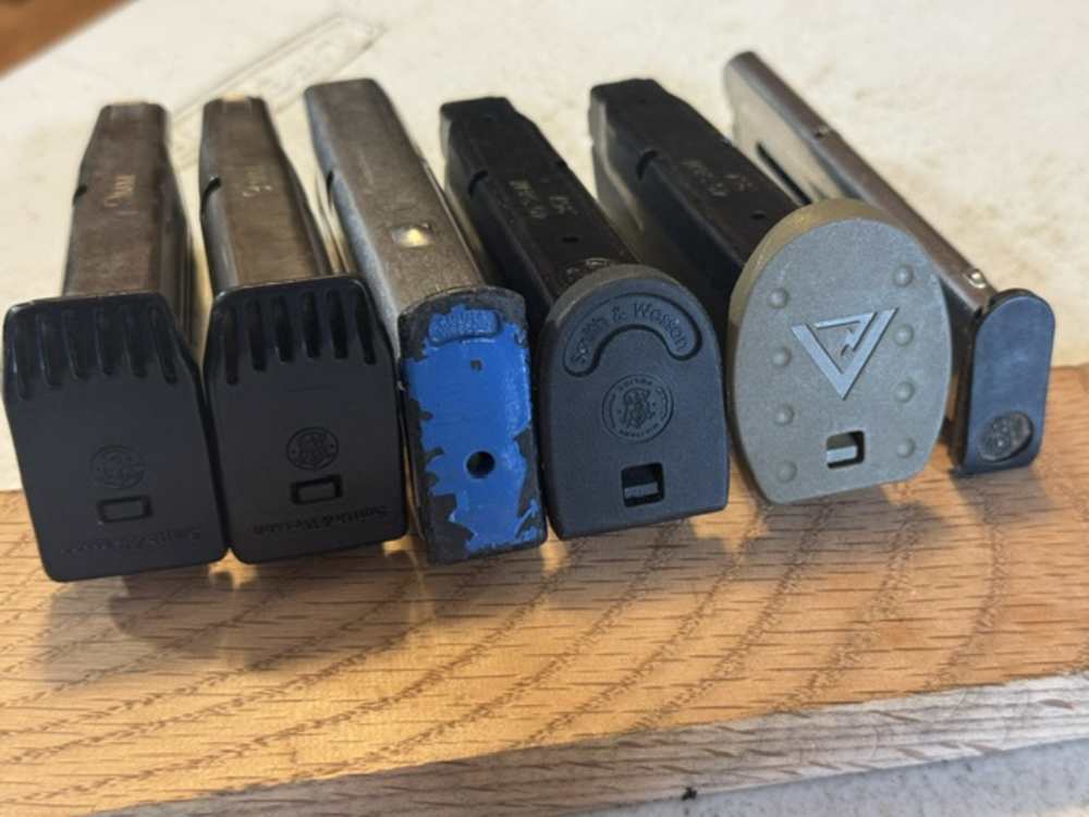 Lot of 6 Magazines, S&W, 4006, SW9, M&P40, 22A, Item P-644-img-11