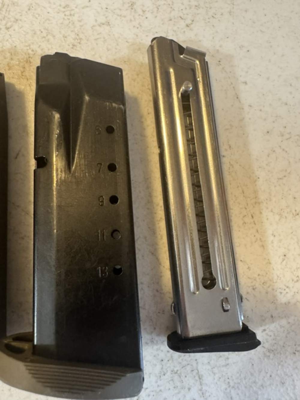 Lot of 6 Magazines, S&W, 4006, SW9, M&P40, 22A, Item P-644-img-10