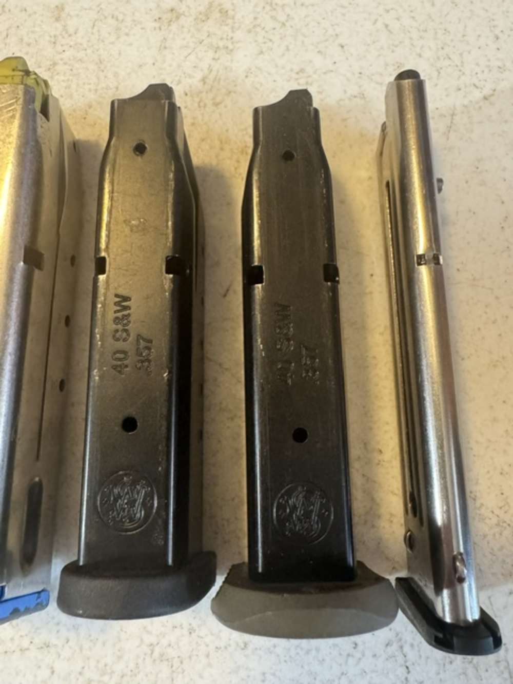 Lot of 6 Magazines, S&W, 4006, SW9, M&P40, 22A, Item P-644-img-7
