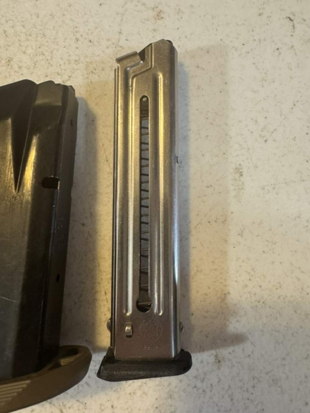 Lot of 6 Magazines, S&W, 4006, SW9, M&P40, 22A, Item P-644-img-5
