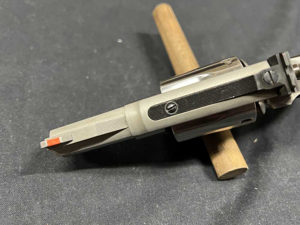 Smith and Wesson 66-5 Combat magnum 357 mag 2.5” bbl stainless 66 Revolver-img-7