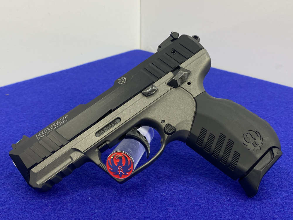Ruger SR22 .22 LR Titanium Finish 3.5" *TWO-TONE FIBER OPTIC SIGHT*-img-3