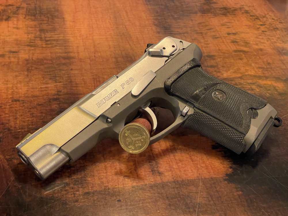 Ruger P89 9mm Semi auto Pistol NICE -img-1