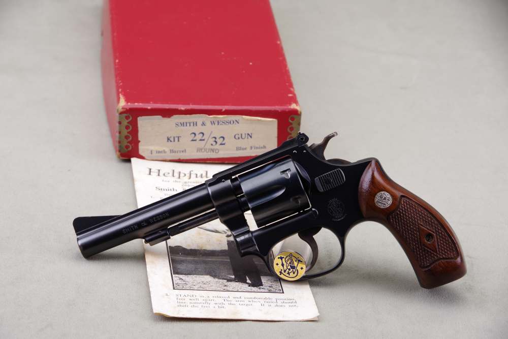 High Condition 1954 S&W 22/32 Kit Gun 22 LR 4'' 99% with Original Box -img-0