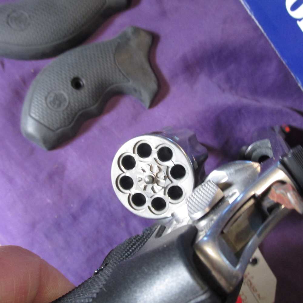 S&W M63-5 with Crimsom Trace Grips-img-3