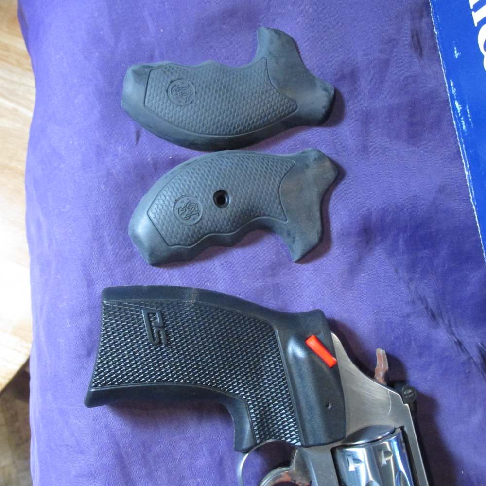 S&W M63-5 with Crimsom Trace Grips-img-2