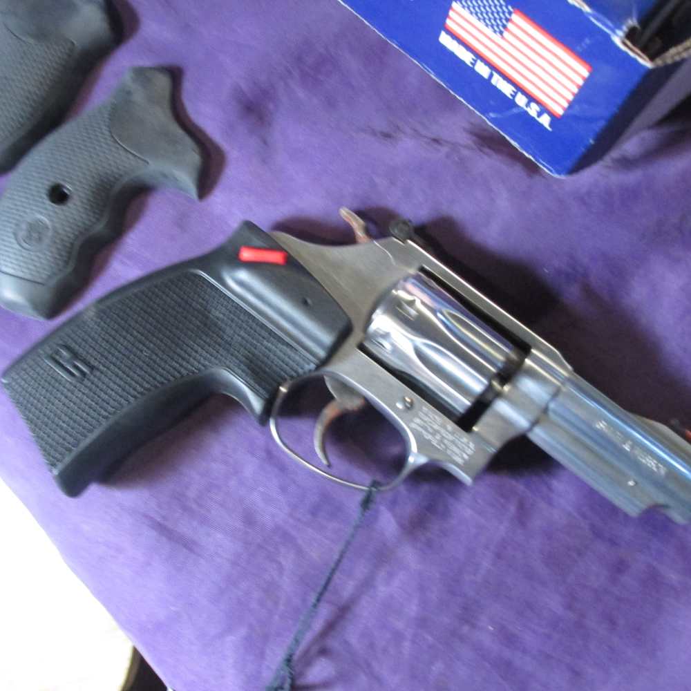 S&W M63-5 with Crimsom Trace Grips-img-1