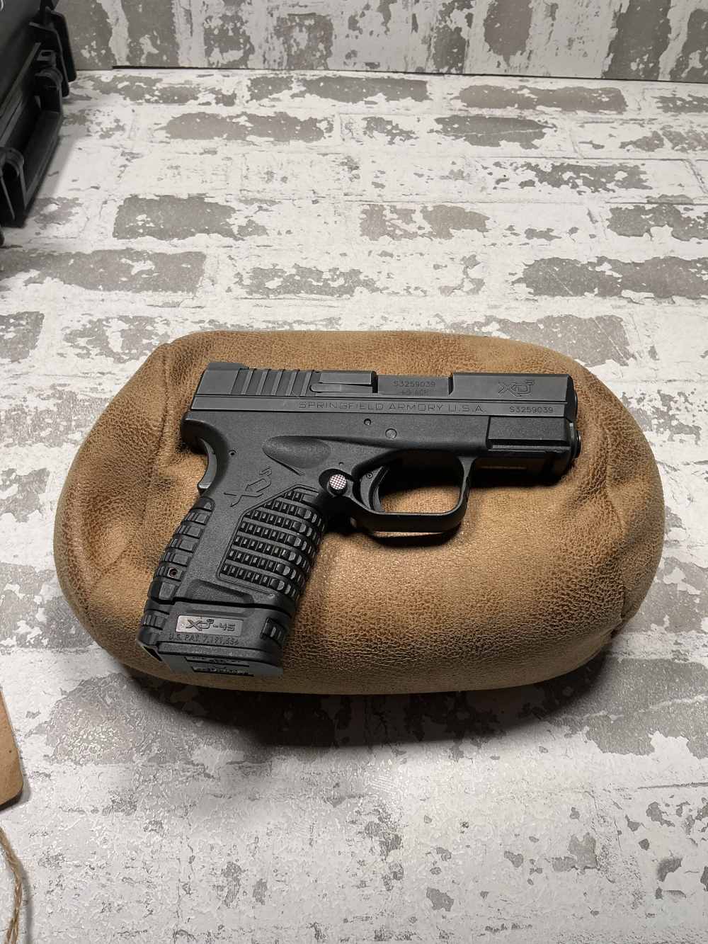 ! VERY NICE, Springfield Armory, XD-S, .45ACP, Full Kit !-img-1