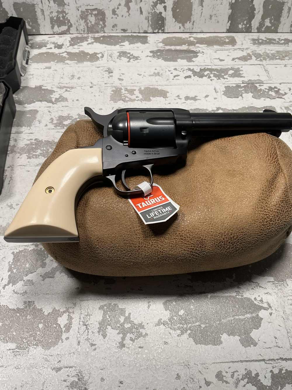 Taurus .45 -img-3