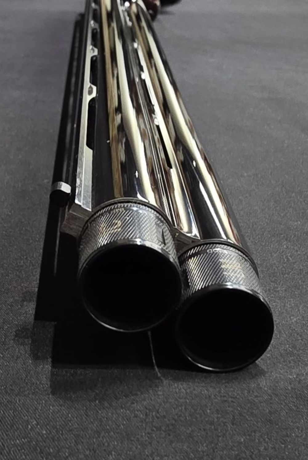 Caesar Guerini Invictus I Limited 12ga 32" ADJ-img-12
