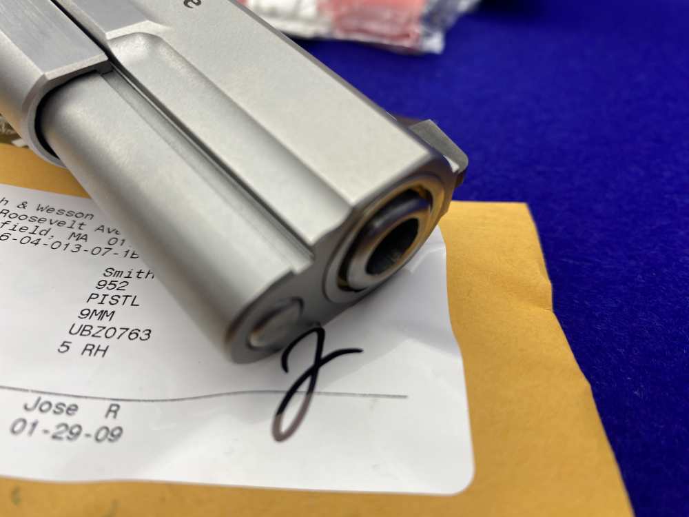 2009 Smith Wesson 952-2 9mm Blue 5" *LIMITED EDITION PERFORMANCE CENTER*-img-20