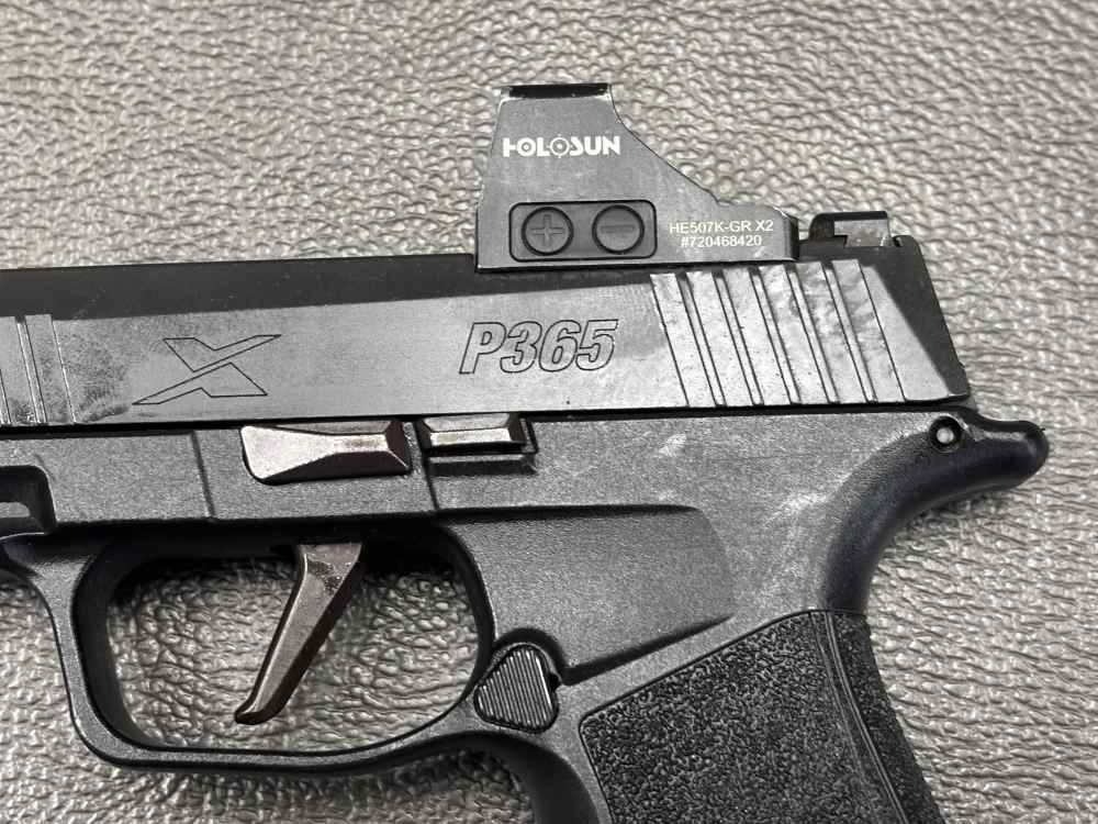 SIG SAUER P365X COMP W/ OPTIC AND 3 MAGAZINES. NO RESERVE -img-13