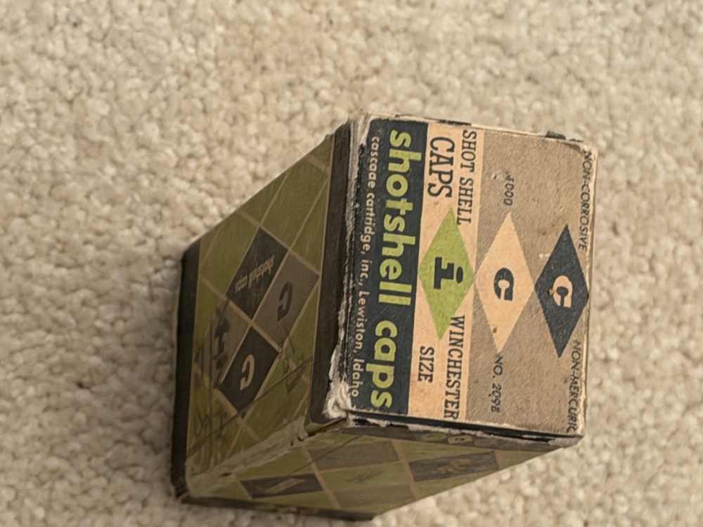 Antique CCI Shotshell Caps Winchester Size 209B-img-0