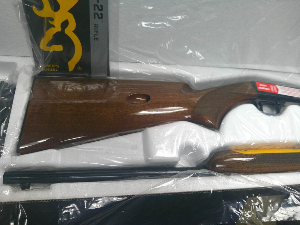 Browning SA SA-22 Grade I 22 LR 021001102-img-0