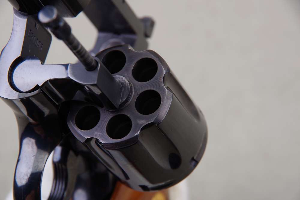 All Original 1973 Colt Python 357 Mag 6'' Royal Blue 95%-img-14
