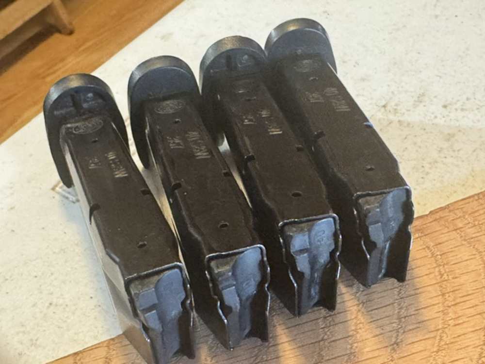 Lot of 8, S&W M&P40, 15 Round, 40S&W/.357, Magazines, Item P-645-img-15