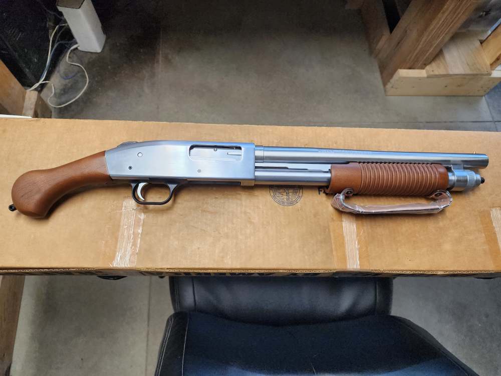 PICS NEW TALO MOSSBERG PUMP 590 NIGHT STICK 12 GAUGE 14" 3 WALNUT SHOCKWAVE-img-0