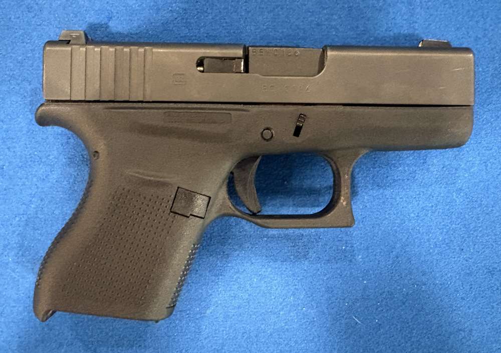 Glock 43 | 9mm | Semi Auto with Many Holsters -img-5