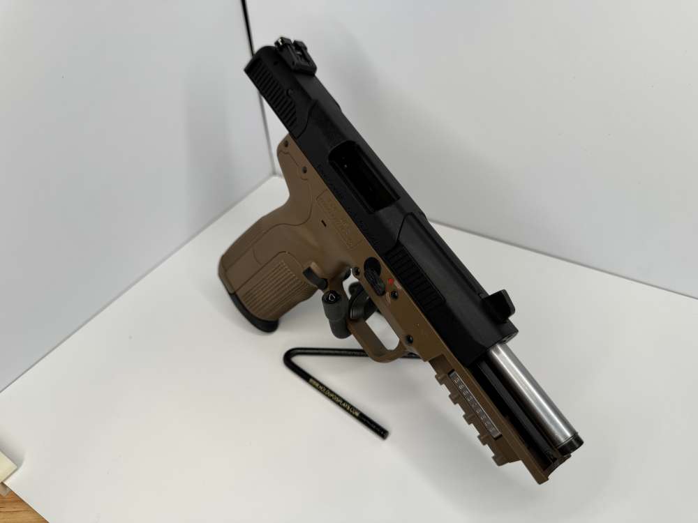 FNH USA 5.7 Cal FDE-img-3