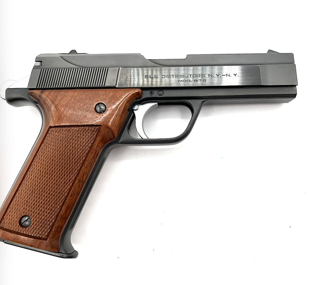 BENELLI B76 (9mm) Extra Fine Condition With Factory Magazine FREE SHIPPING-img-6