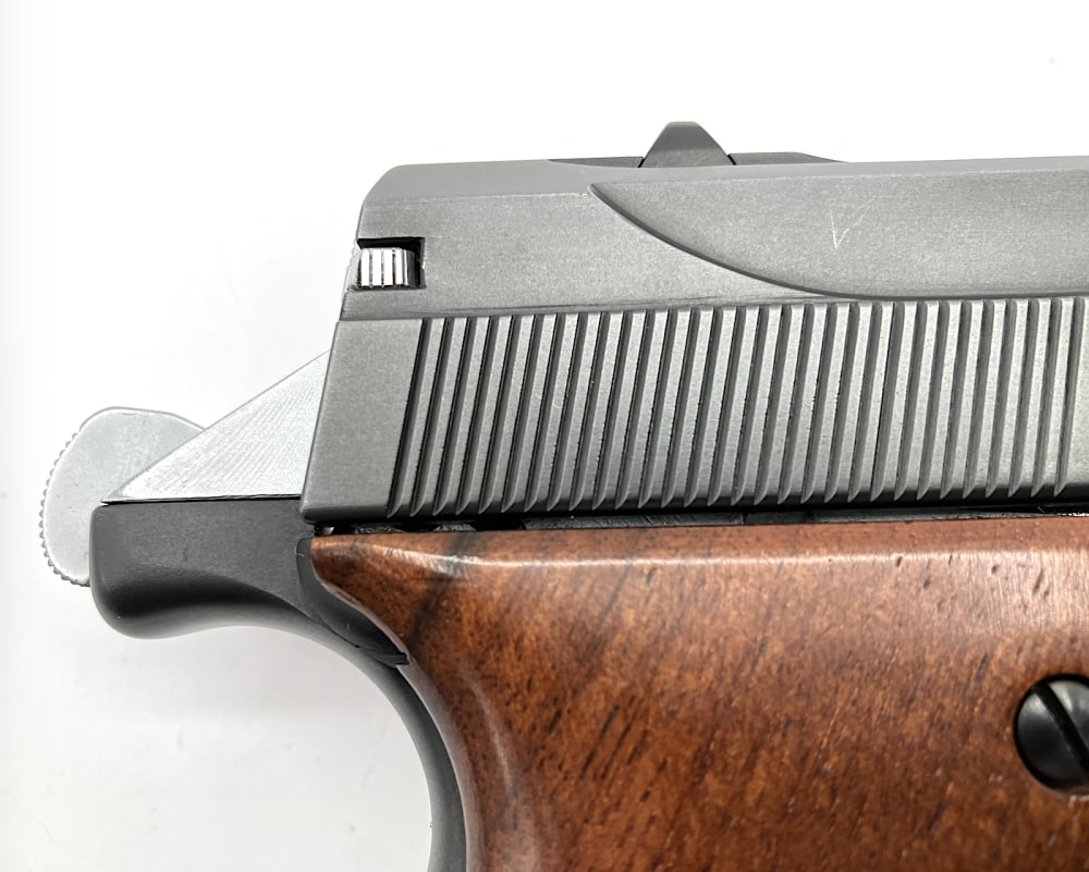 BENELLI B76 (9mm) Extra Fine Condition With Factory Magazine FREE SHIPPING-img-7