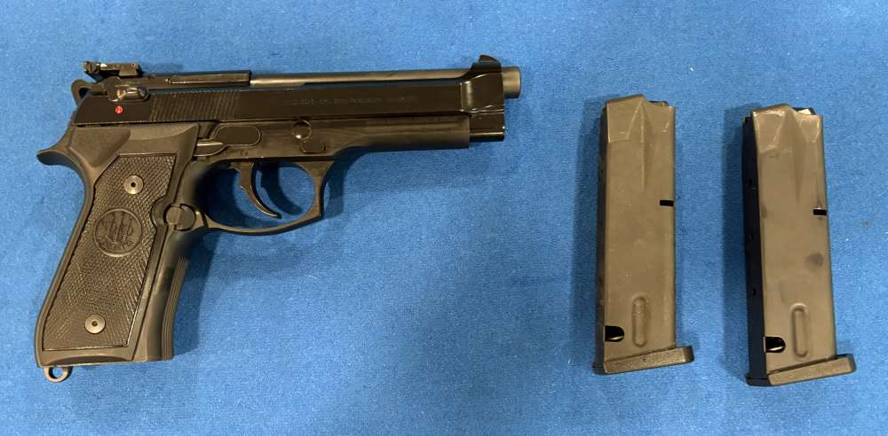 Beretta M92 FS | 9mm | Semi Auto with Extras -img-1