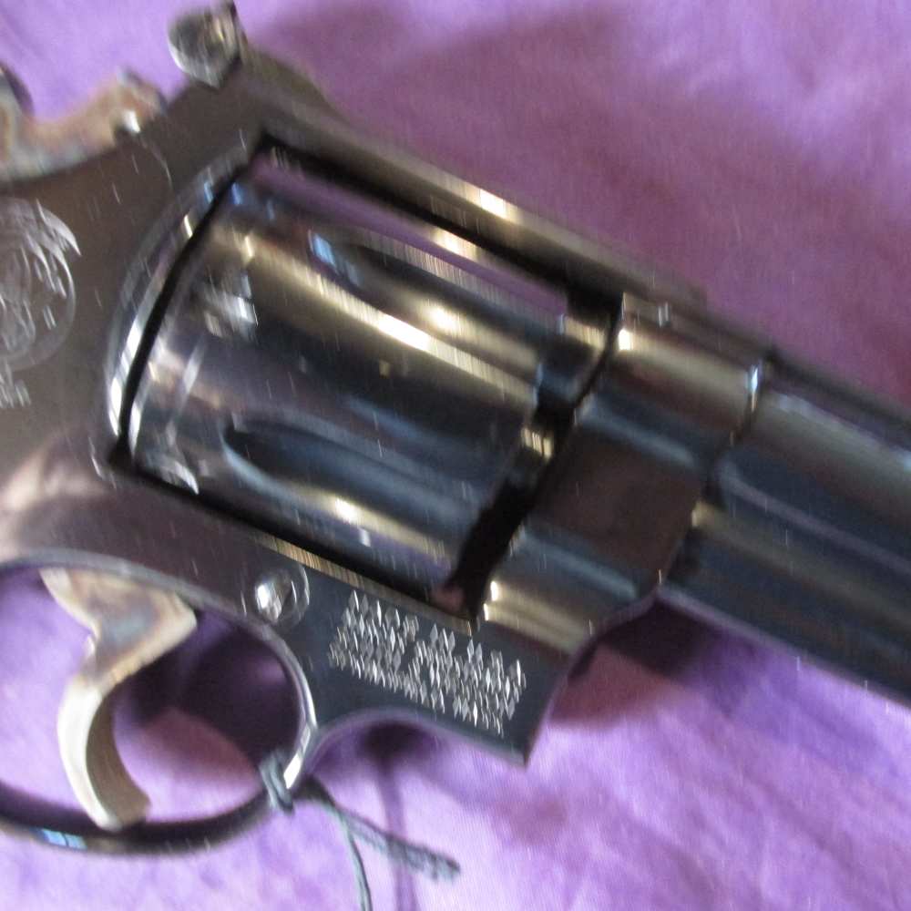 S&W Model 25-2 in Presentation Box -img-10