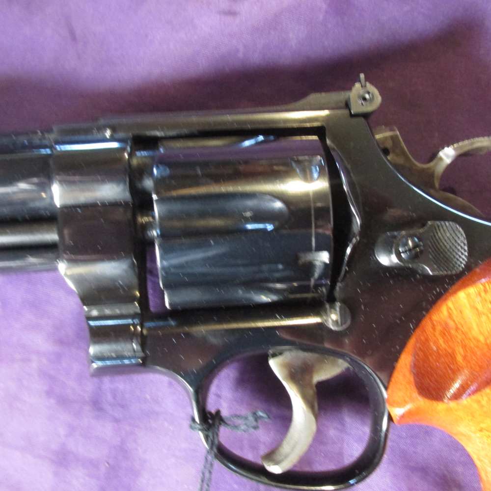 S&W Model 25-2 in Presentation Box -img-4