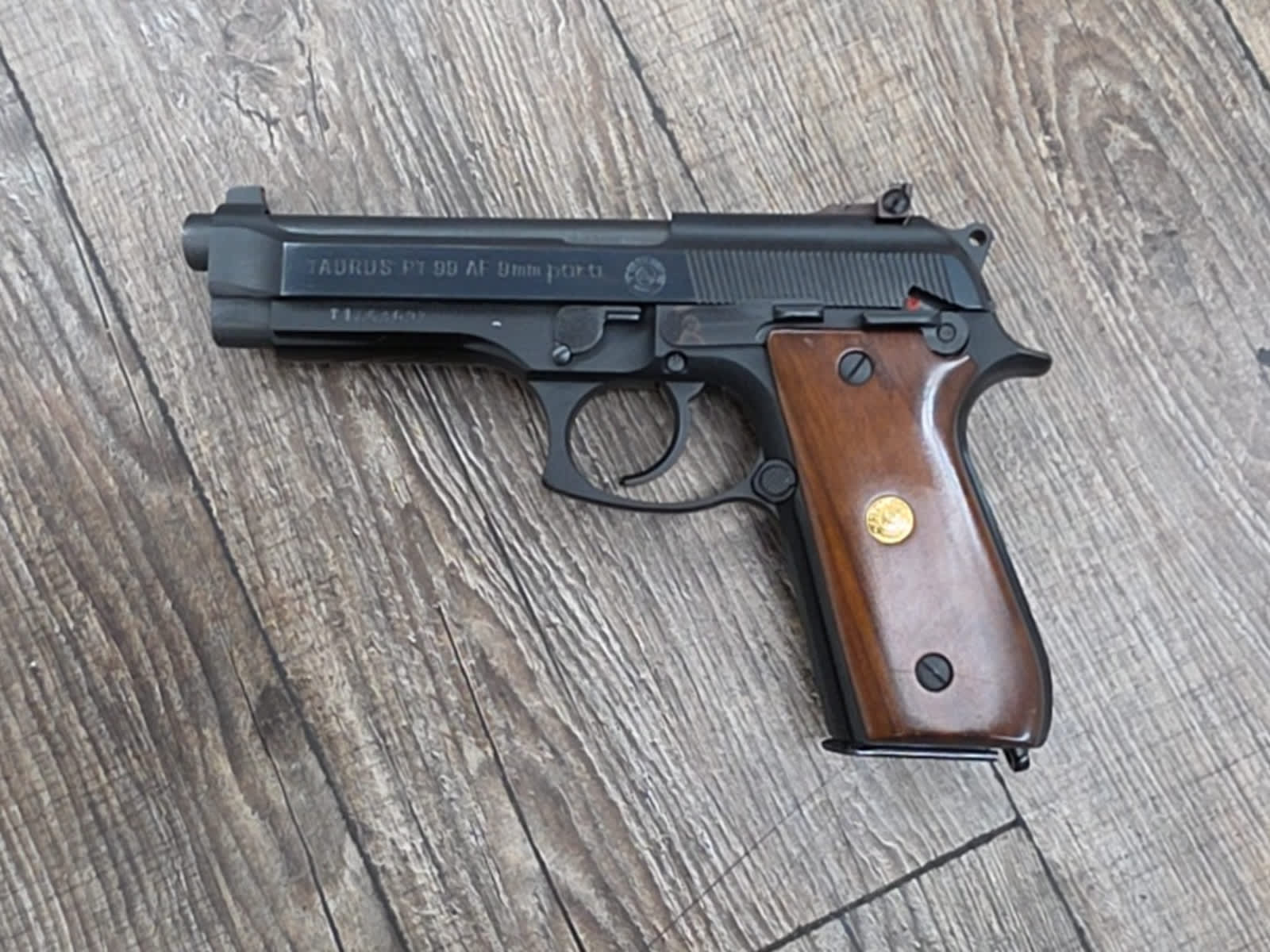 Taurus PT99 9mm Luger AF-img-1