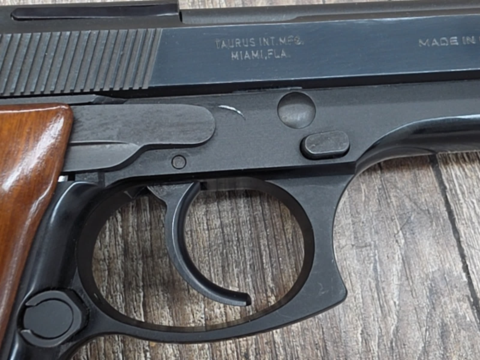 Taurus PT 92 9mm Luger AF-img-2