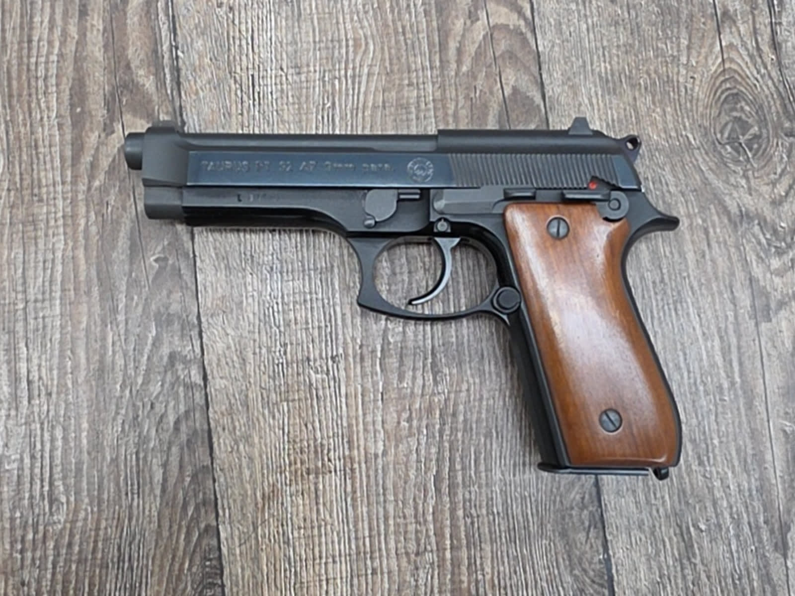 Taurus PT 92 9mm Luger AF-img-1