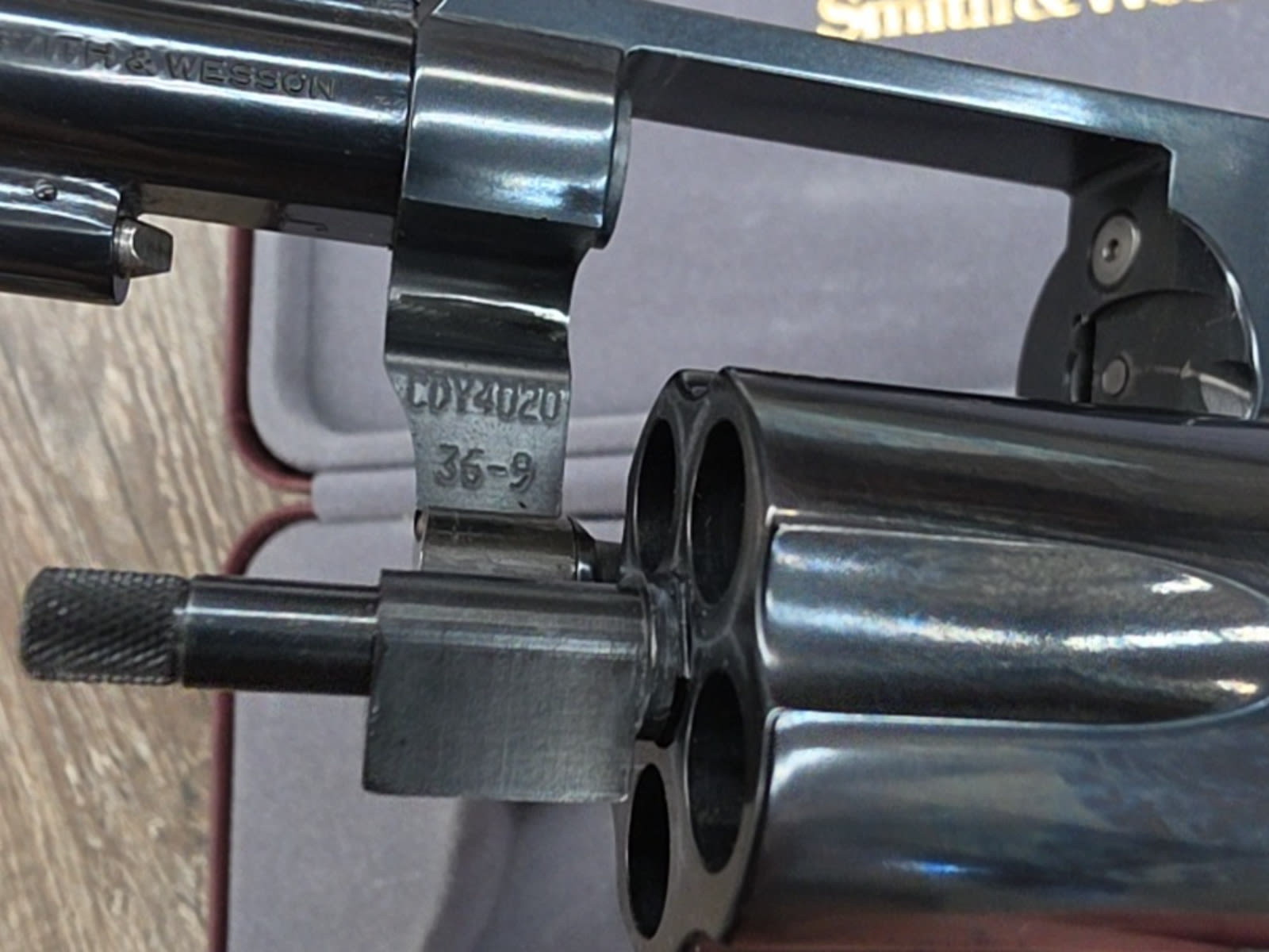 Smith & Wesson Model 36 36-9 38 Special LadySmith-img-5
