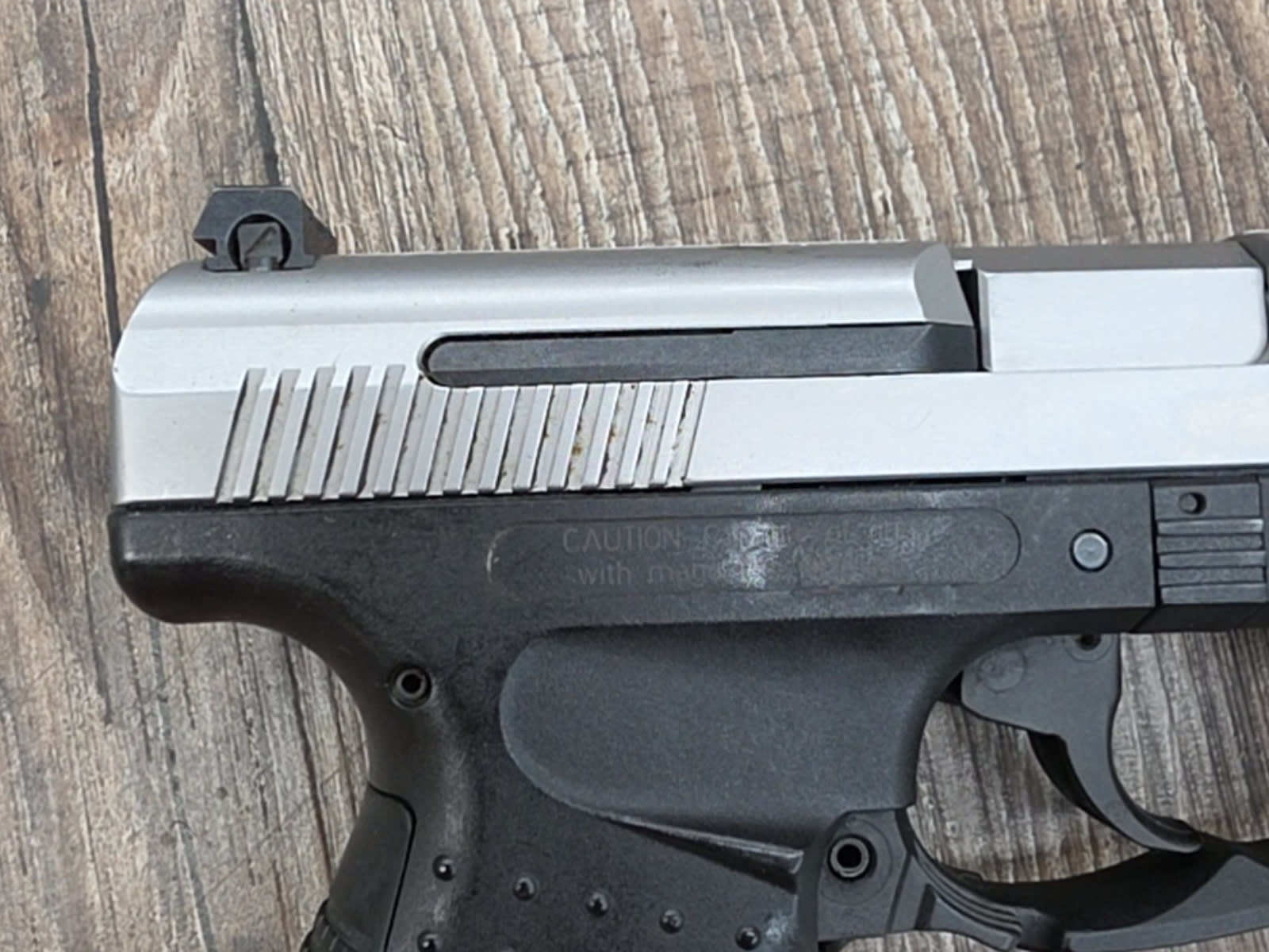 Smith & Wesson SW990L 40 S&W Compact-img-2