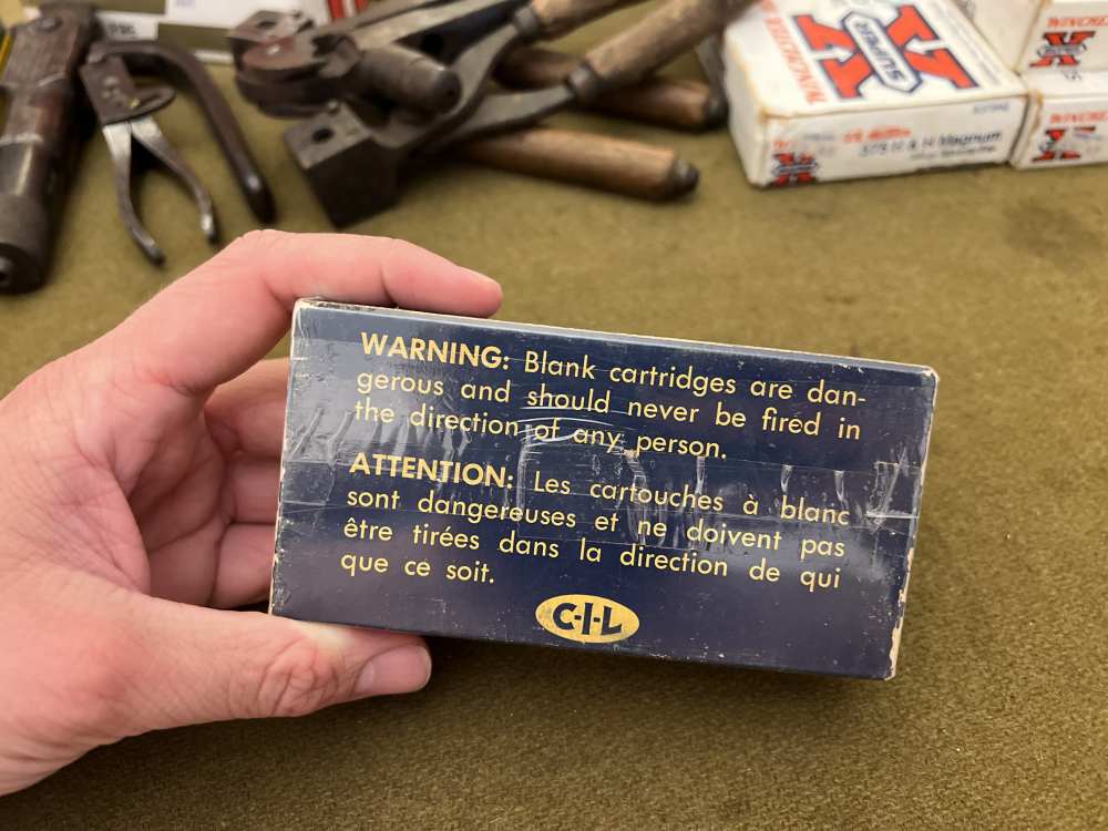 50 rounds Dominion CIL .45 Colt blanks blank ammo Canada Canadian rounds -img-3