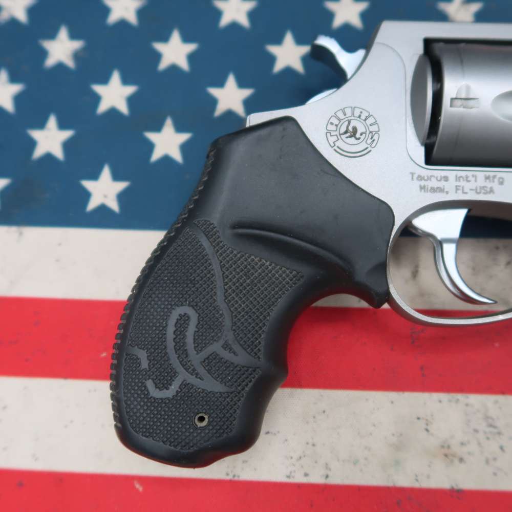 LIKE NEW Taurus Model 85 .38 Special Revolver 2.5" DA/SA 5 SHOT-img-5
