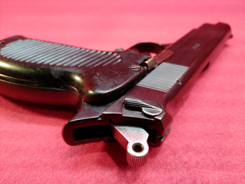 MAC 1950 9mm 4.4" barrel 2-9 round magazines semi-auto pistol w/holster.-img-11