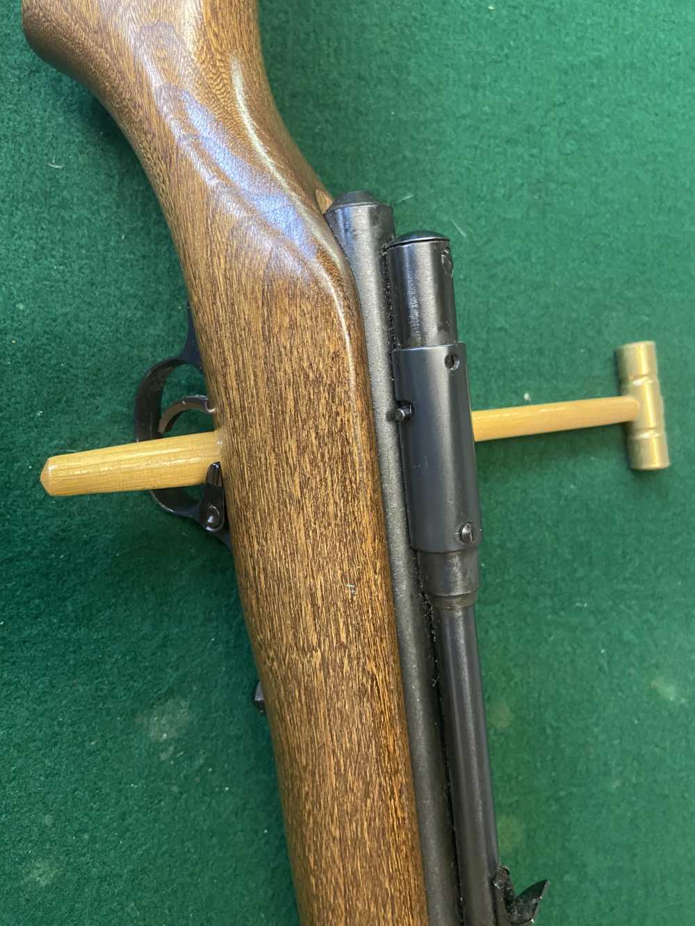 Crossman 140 22 cal. Air rifle-img-2