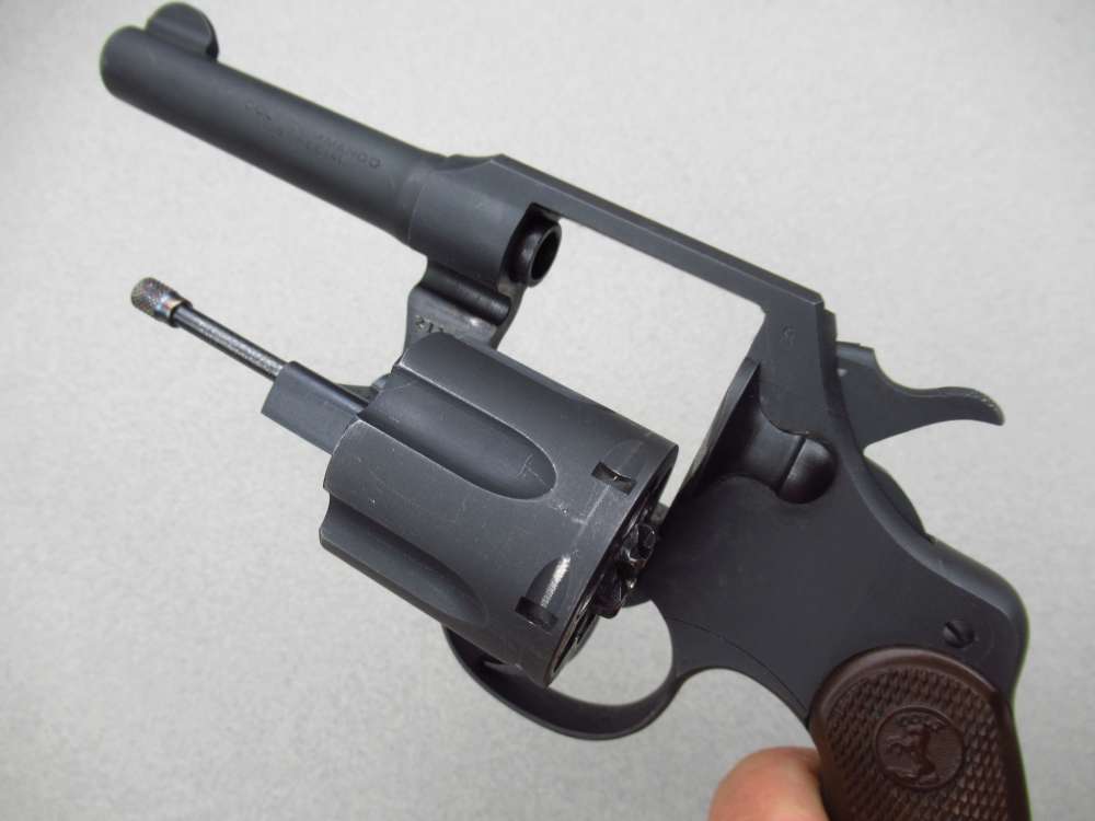 Very Nice 1943 WWII US Army Colt Commando 38 special revolver 1911-img-62